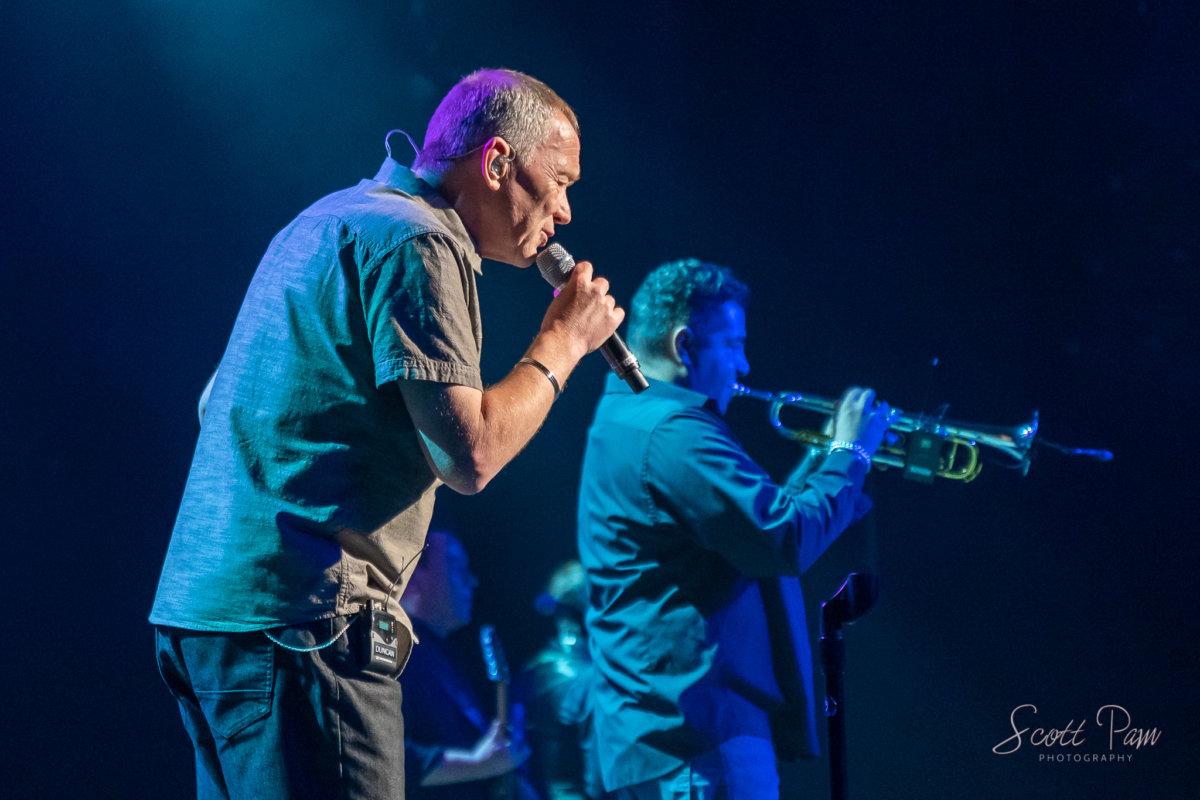 UB40   Spotlight29   2